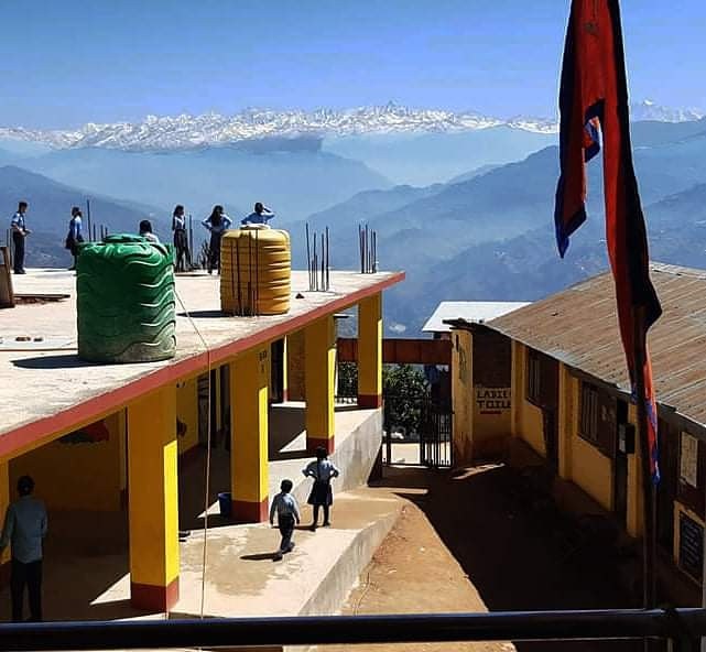 Panorama sull'Himalaya alla Bhagawati