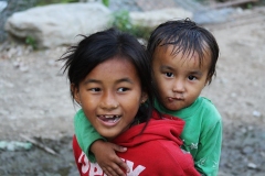 In groppa CiaoNamastè Nepal bambini